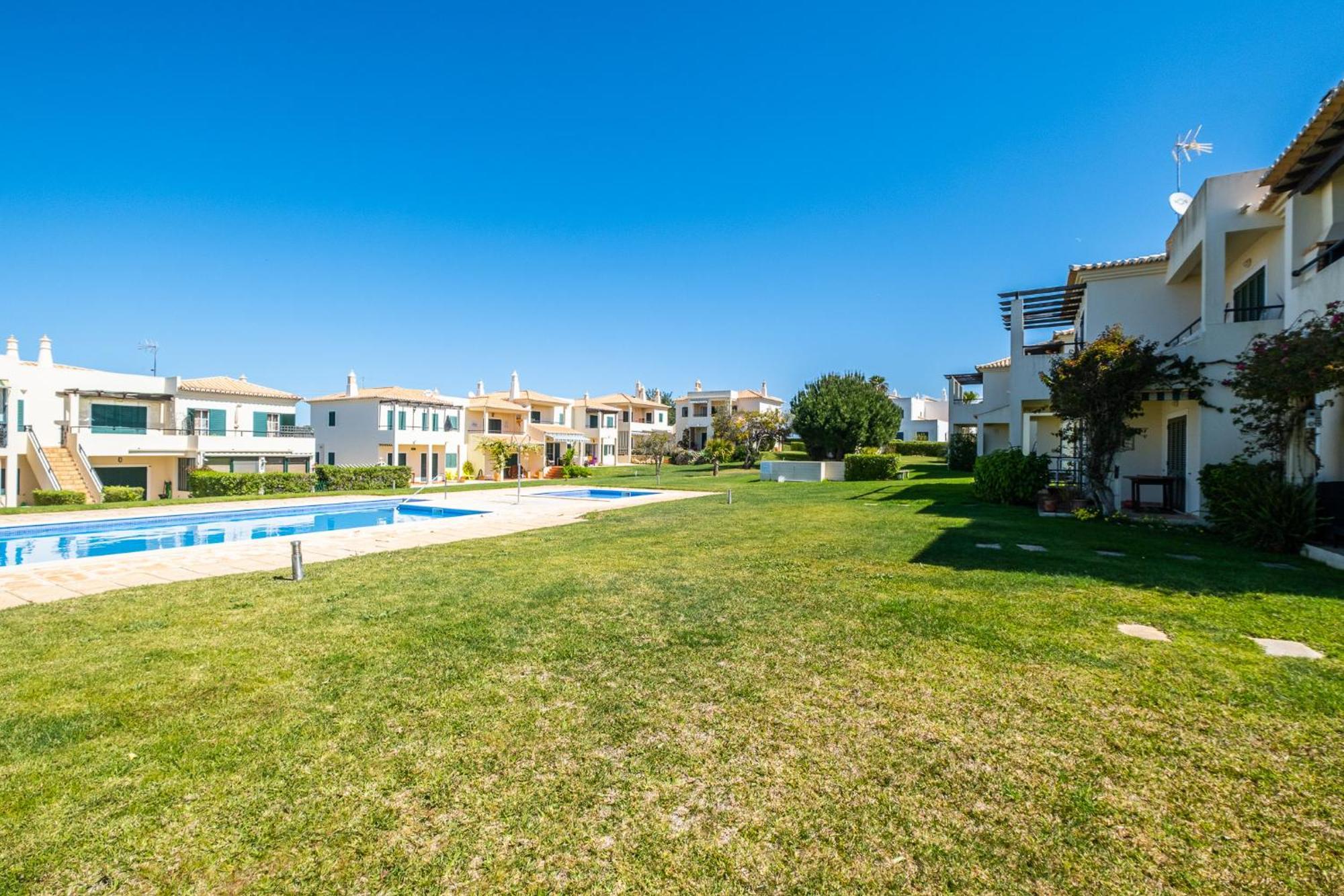 A Vilita Beach Apartment ペラ エクステリア 写真